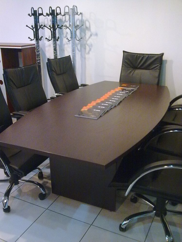 Elips Toplantı Masası 